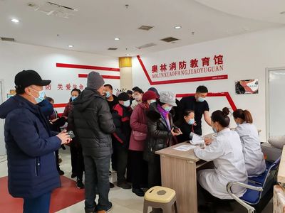 愛心義診進社區(qū)，居民健康有